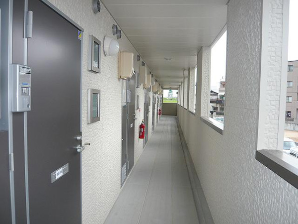 Sub Image 2
