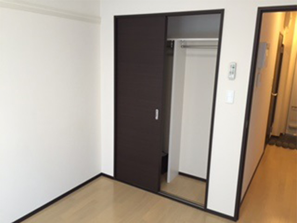 Sub Image 4