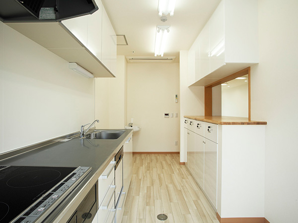 Sub Image 6